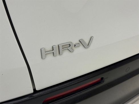 Certified 2023 Honda HR-V EX-L image 11