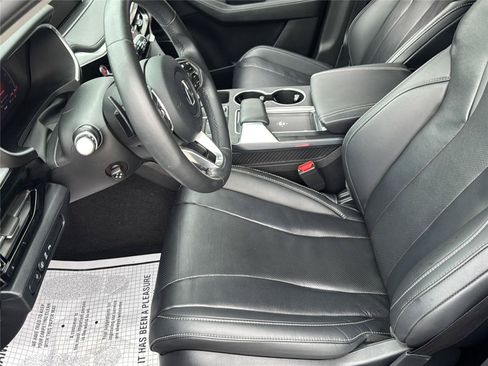 Used 2023 Acura MDX SH-AWD w/ Technology Package image 17