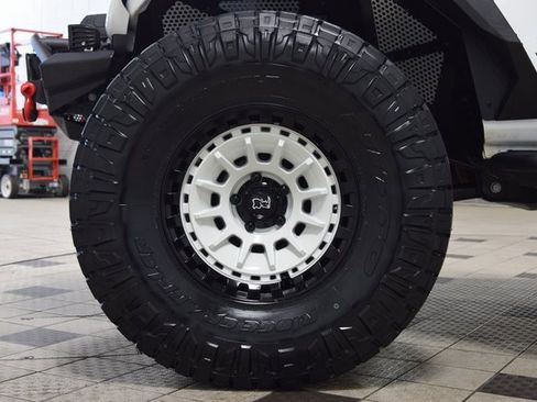 Used 2024 Jeep Wrangler Unlimited Rubicon image 28