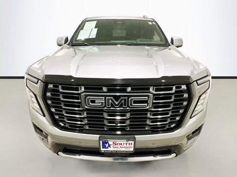 Used 2025 GMC Yukon Denali Ultimate image 2