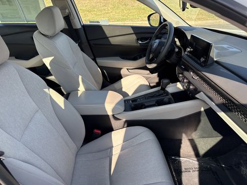 Used 2024 Honda Accord EX image 34