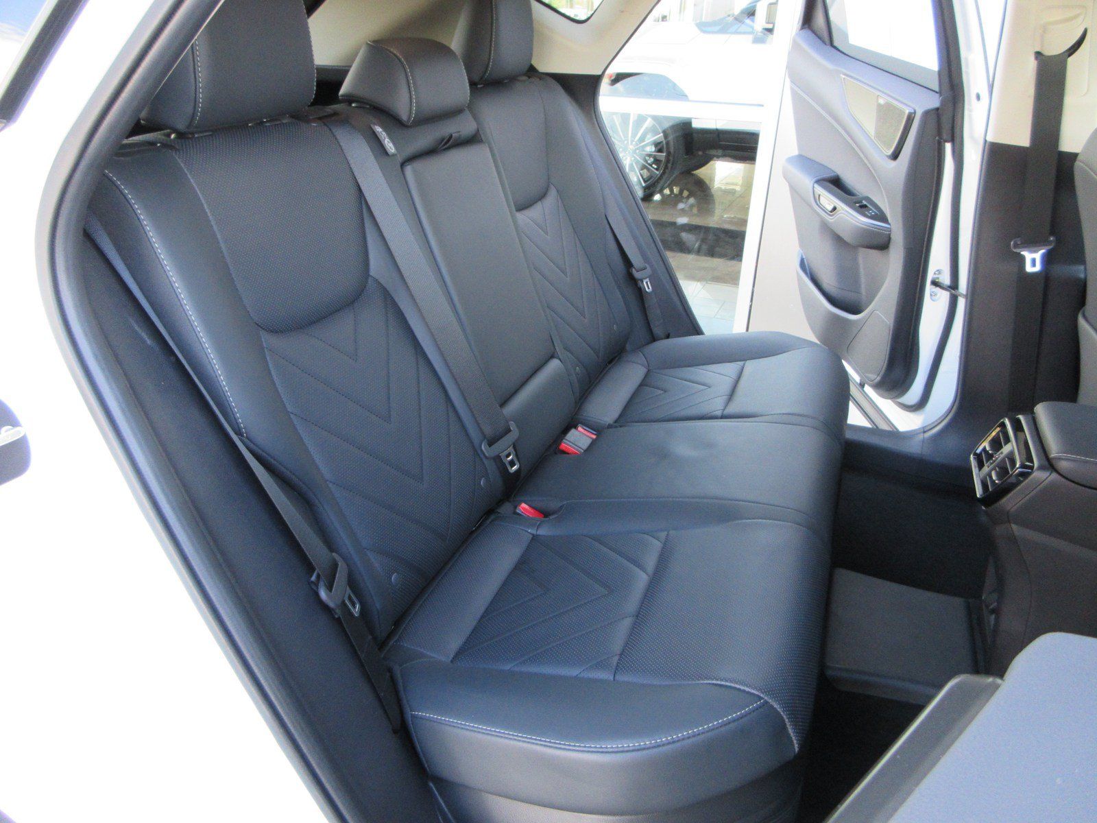 Used 2026 Lexus NX 450h+ AWD w/ Accessory Package (Z2) image 19