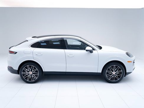 New 2026 Porsche Cayenne Coupe image 8