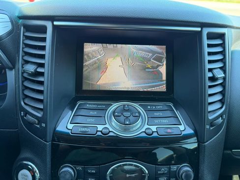 Used 2017 INFINITI QX70 AWD image 22