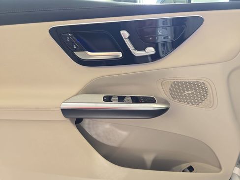 Certified 2023 Mercedes-Benz GLC 300 image 28