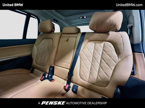 Used 2025 BMW X7 xDrive40i w/ Premium Package AWD/4WD image 20
