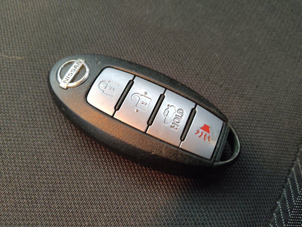 Used 2021 Nissan Versa SV FWD image 32