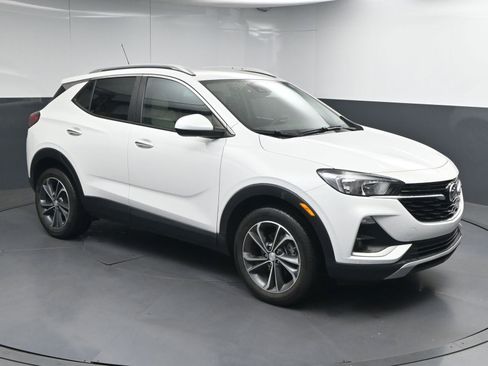 Used 2023 Buick Encore GX Select FWD image 1