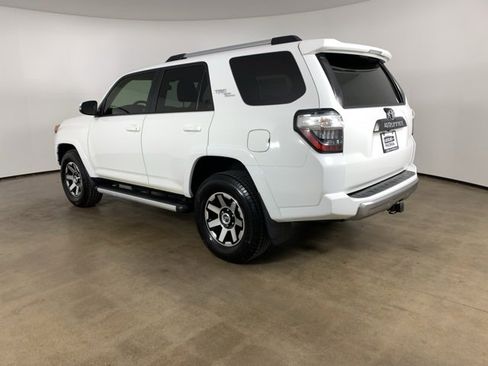 Used 2018 Toyota 4Runner TRD Off-Road Premium image 14