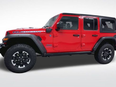 Used 2024 Jeep Wrangler Unlimited Rubicon 4xe w/ Convenience Group AWD/4WD image 19