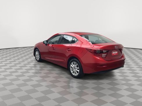 Used 2016 MAZDA MAZDA3 i Sport w/ Preferred Equipment Package image 31
