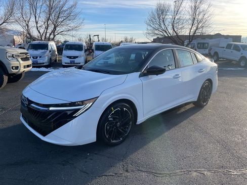 New 2026 Nissan Sentra SR image 1