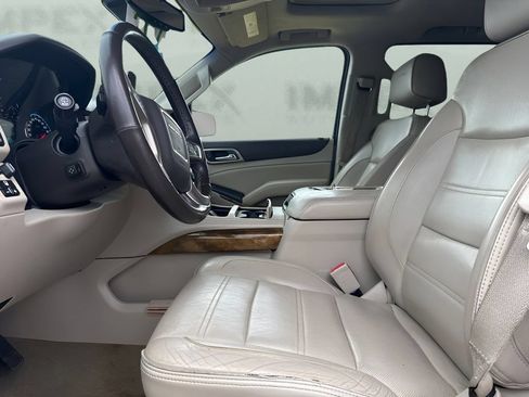 Used 2017 GMC Yukon XL Denali w/ Open Road Package AWD/4WD image 8