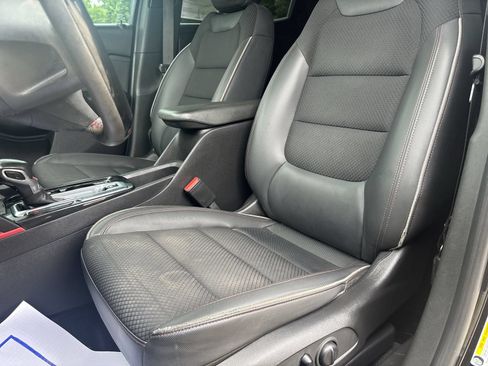 Used 2021 Chevrolet TrailBlazer RS w/ Sun and Liftgate Package FWD image 14