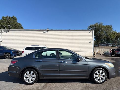 Used 2010 Honda Accord EX-L image 5