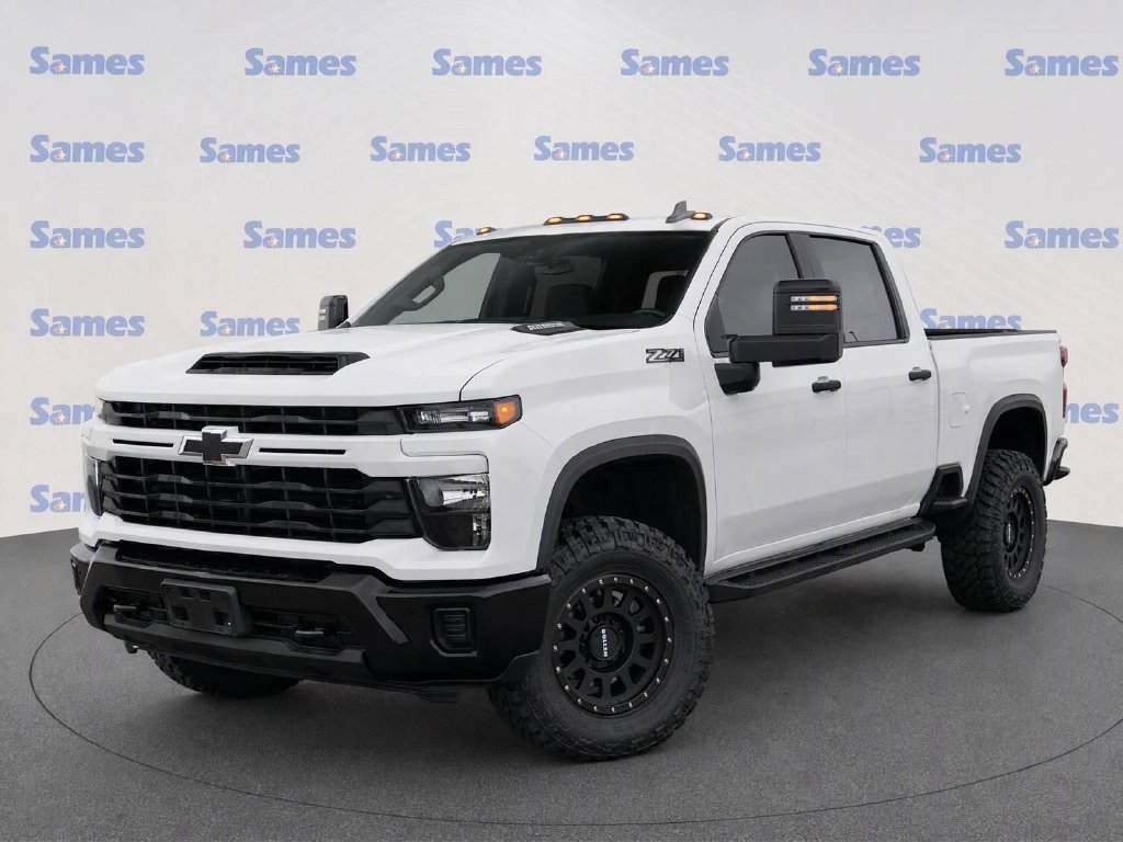 Used 2024 Chevrolet Silverado 2500 Custom w/ Custom Value Package AWD/4WD image 2
