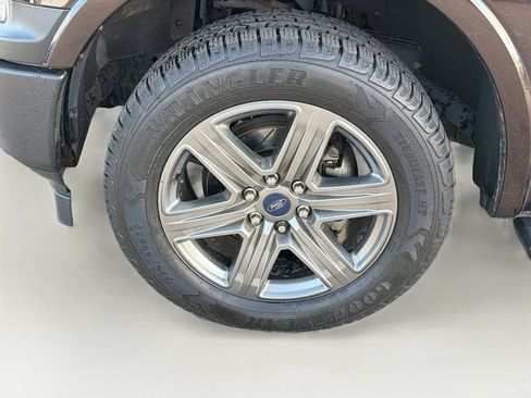 Used 2018 Ford F150 XLT w/ Equipment Group 302A Luxury AWD/4WD image 32