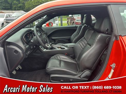 Used 2016 Dodge Challenger SRT Hellcat RWD image 21