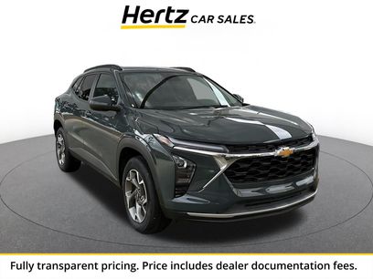 Used 2025 Chevrolet Trax LT