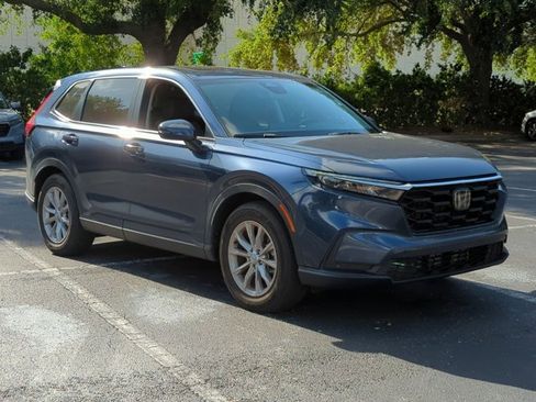 Used 2024 Honda CR-V EX-L image 3