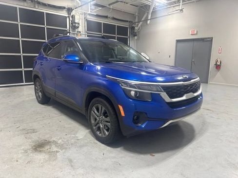 Used 2021 Kia Seltos S FWD image 3