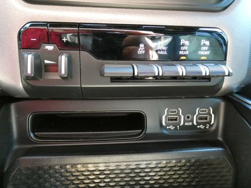 Used 2021 RAM 1500 Big Horn AWD/4WD image 28