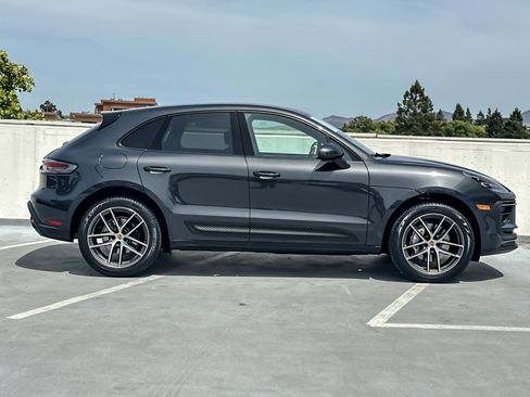 Used 2022 Porsche Macan AWD/4WD image 9