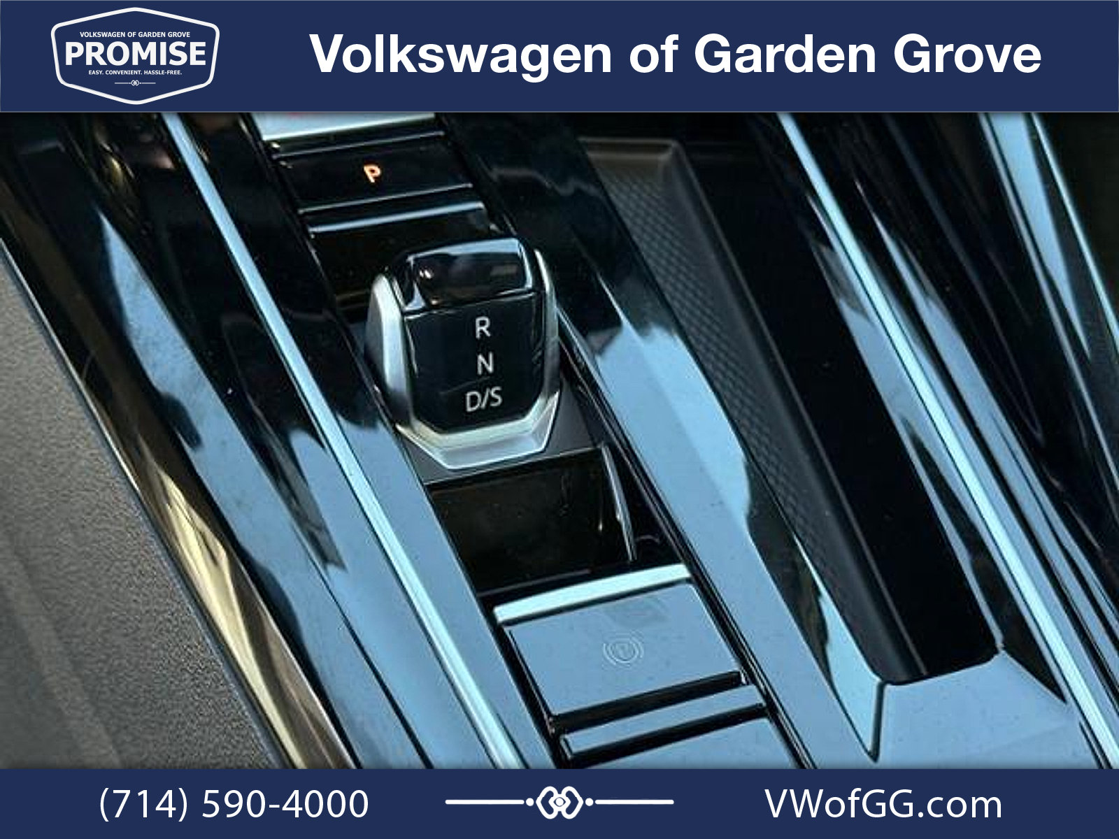 New 2026 Volkswagen GTI SE FWD image 18