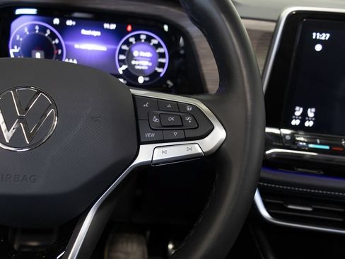Used 2025 Volkswagen Atlas SEL Premium R-Line AWD/4WD image 31
