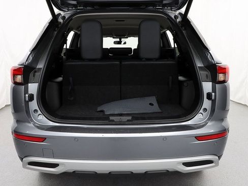 Used 2024 Mitsubishi Outlander SE image 29