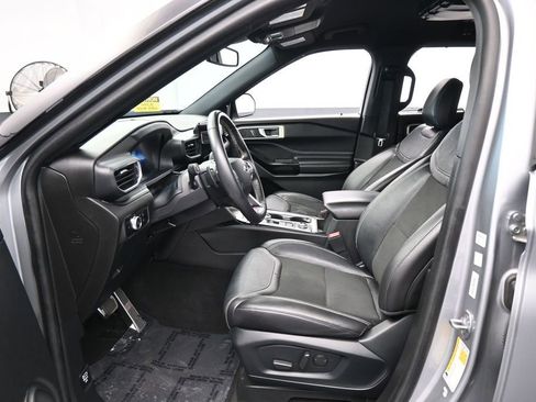Used 2023 Ford Explorer ST AWD/4WD image 11