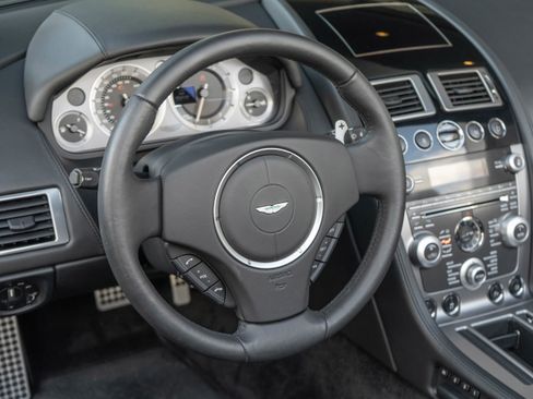 Used 2009 Aston Martin DB9 Volante image 9
