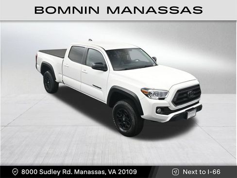 Used 2023 Toyota Tacoma SR5 w/ SX Package image 24