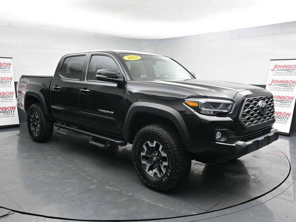 Used 2022 Toyota Tacoma TRD Off-Road AWD/4WD image 2