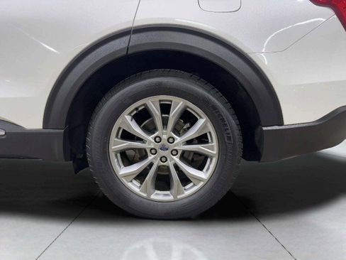 Used 2020 Ford Explorer XLT w/ Equipment Group 202A image 41