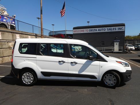 Used 2016 Ford Transit Connect XL FWD image 6