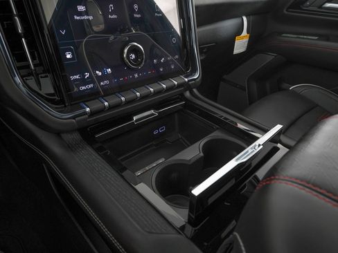 Used 2026 GMC Yukon XL AT4 Ultimate w/ LPO, Illumination Package AWD/4WD image 25