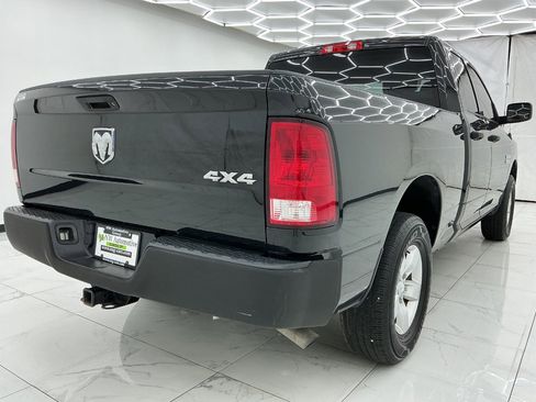 Used 2018 RAM 1500 Express AWD/4WD image 9