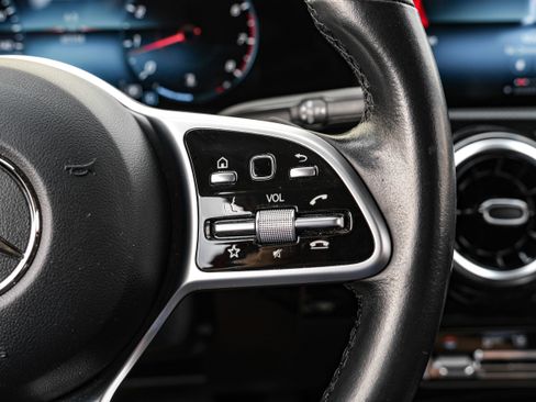 Used 2019 Mercedes-Benz A 220 image 15