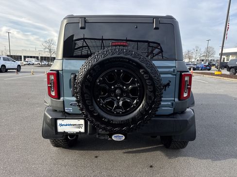 Used 2023 Ford Bronco Wildtrak image 9