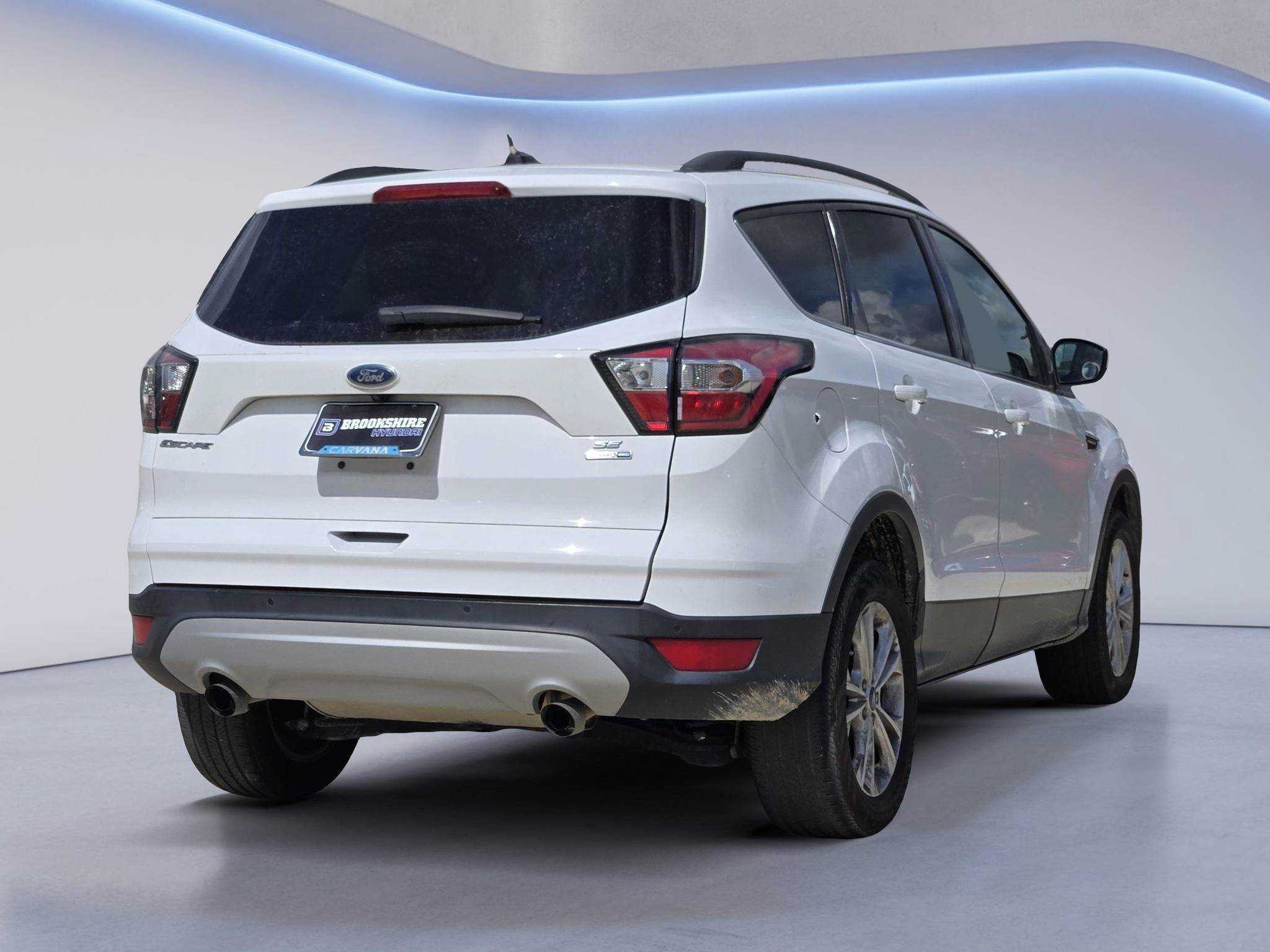 Used 2017 Ford Escape SE w/ Equipment Group 201A AWD/4WD image 6