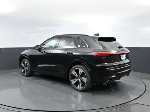 New 2026 Audi SQ5 Premium Plus AWD/4WD image 23