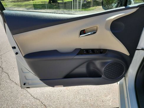 Used 2017 Toyota Prius Two w/ Prius Two Safety Plus Package image 10