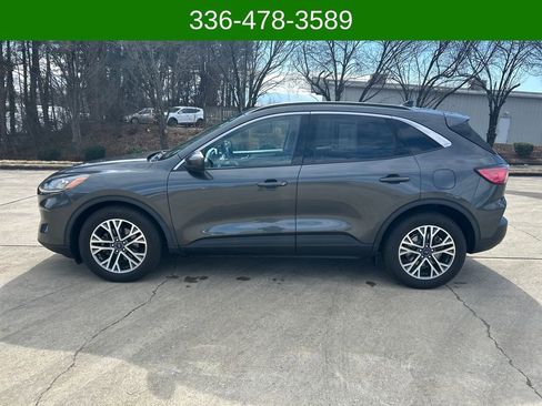 Used 2020 Ford Escape SEL image 2