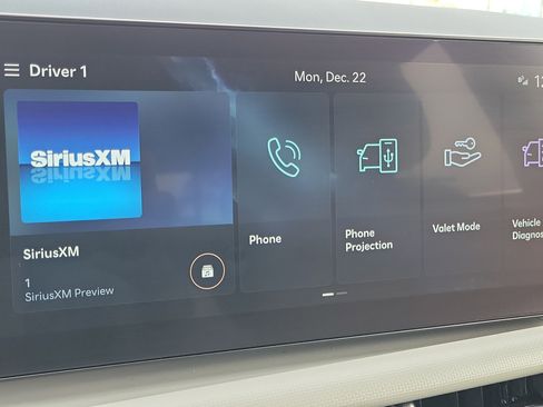 Certified 2025 Hyundai Tucson SE image 13