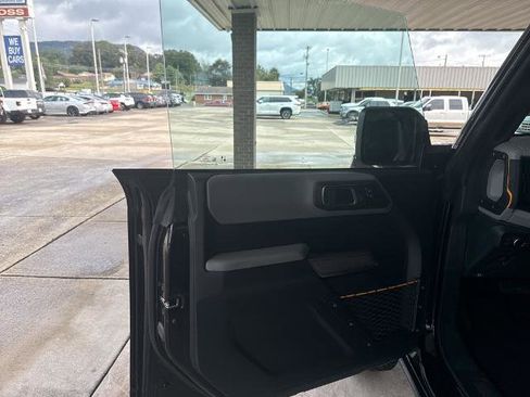 Certified 2022 Ford Bronco Badlands image 18