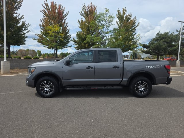 Used 2021 Nissan Titan PRO-4X w/ Pro-4x Utility Package AWD/4WD image 6