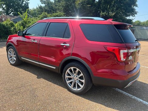 Used 2016 Ford Explorer Limited FWD image 3