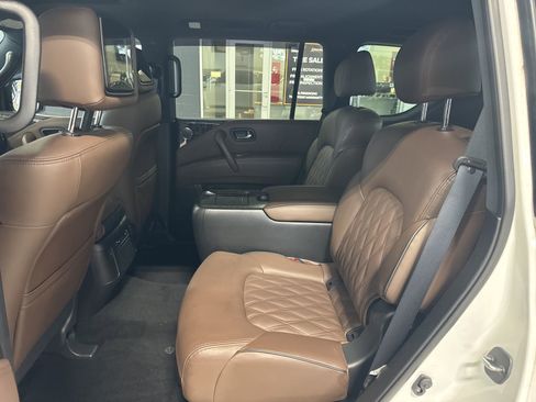 Used 2022 Nissan Armada Platinum w/ Captain's Chairs Package image 7