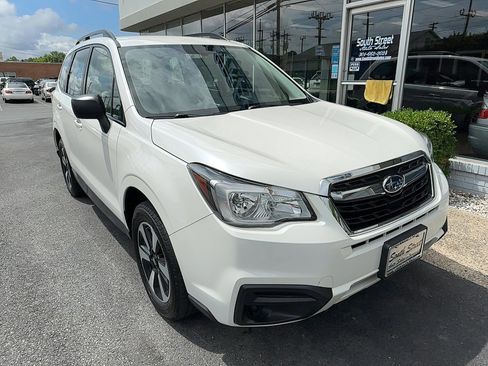 Used 2018 Subaru Forester 2.5i w/ Alloy Wheel Package image 2
